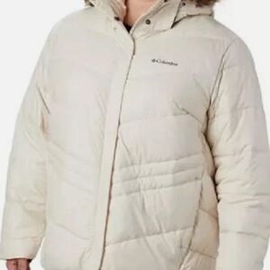 Columbia Women's Cream Puffer Jacket